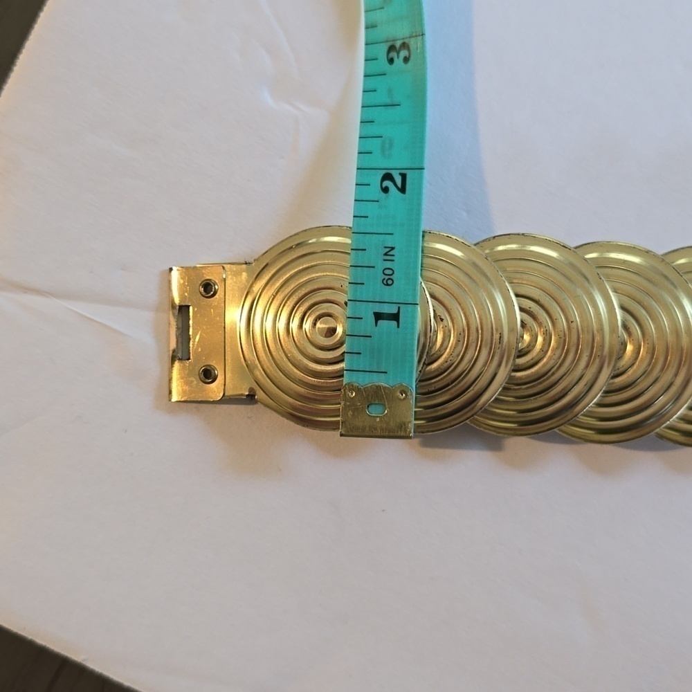 Vintage Gold Disc SWIRL Circle Stretchy Metal Belt 70's 80's MOD EDGY Sz.S/M - Picture 6 of 9